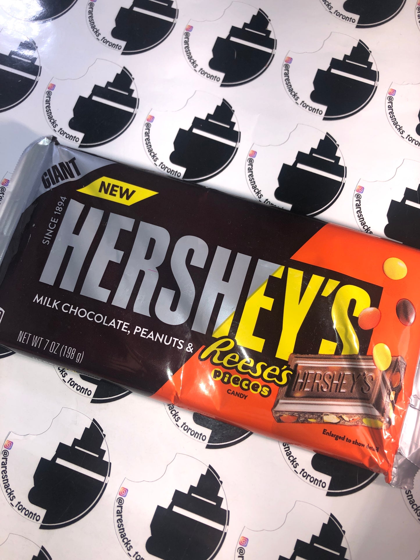 Hershey’s with Reese’s Pieces Giant Bar 198g