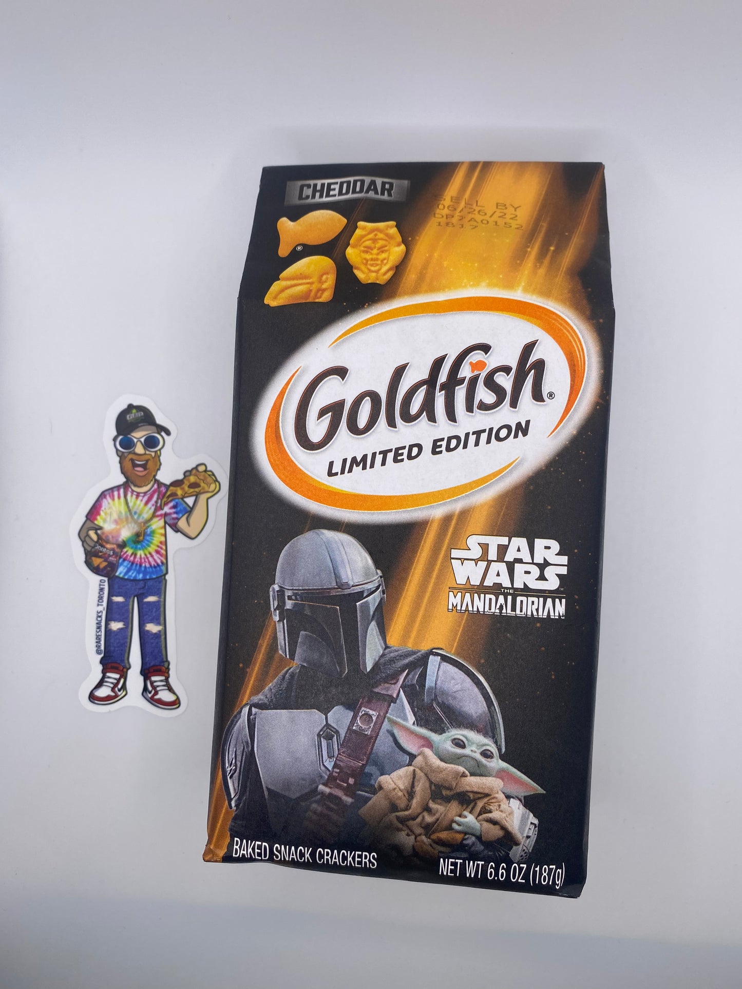 Goldfish Star  Wars Limited Edition 6.6oz