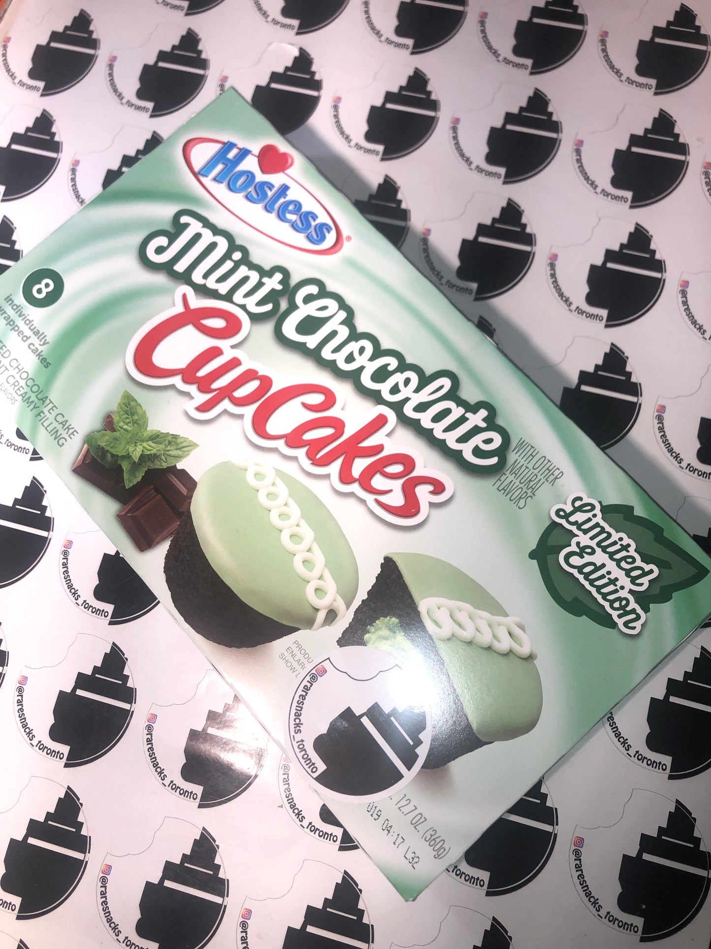 Hostess Mint Chocolate Cupcakes 8pk